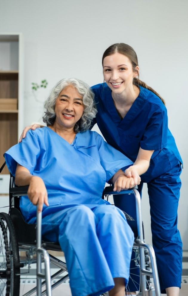 cuidador de adultos mayores bogota